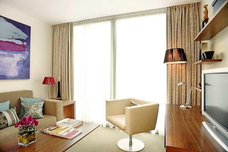 Park Plaza County Hall Hotel Londres